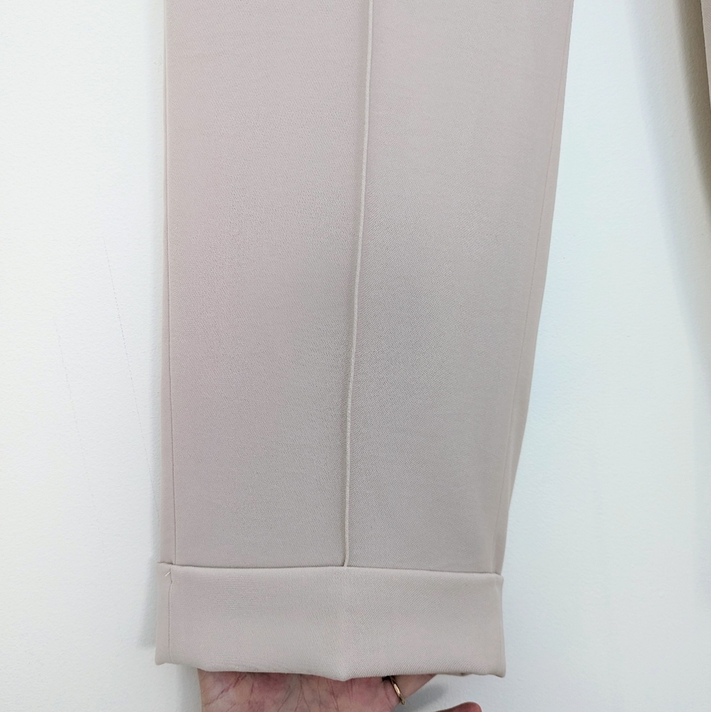 Vince Cuffed Tapered Pull-On Pant in Sandstone Crepe, XS - Picture 14 of 16